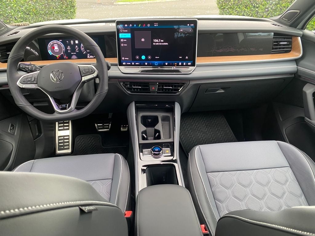 2026 Volkswagen Tiguan 2.0T SEL R-Line