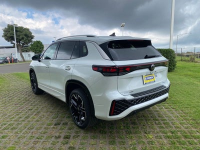 2026 Volkswagen Tiguan 2.0T SEL R-Line