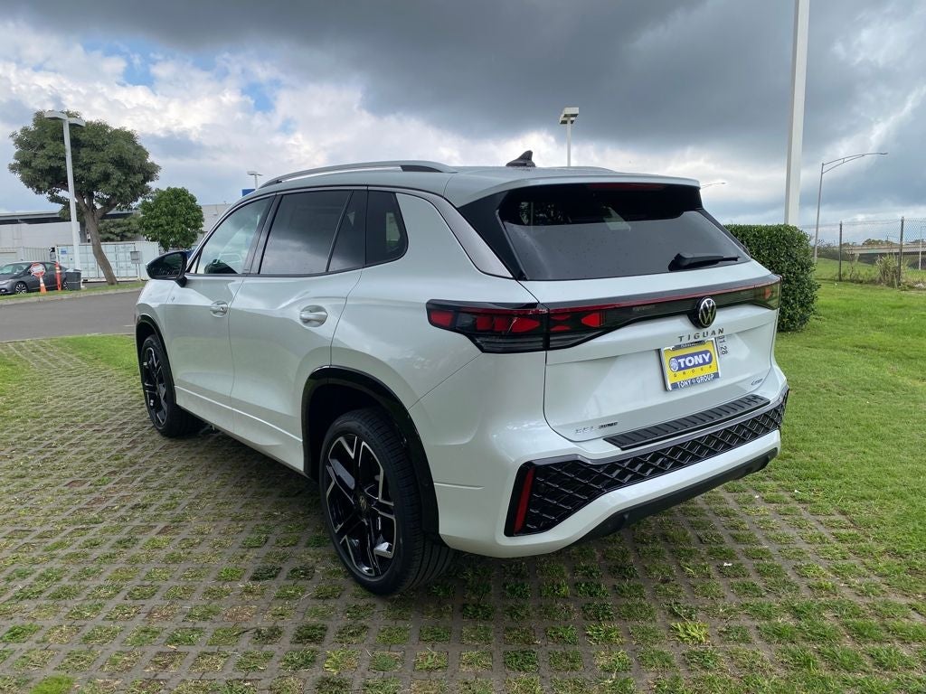 2026 Volkswagen Tiguan 2.0T SEL R-Line