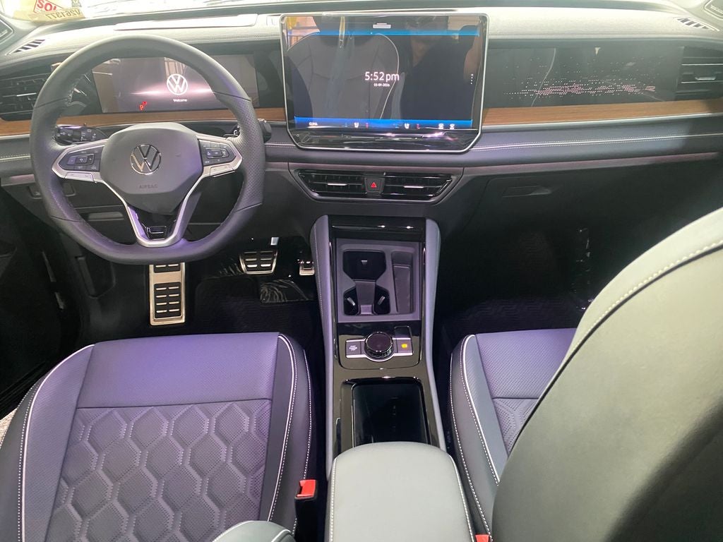 2026 Volkswagen Tiguan 2.0T SEL R-Line Turbo