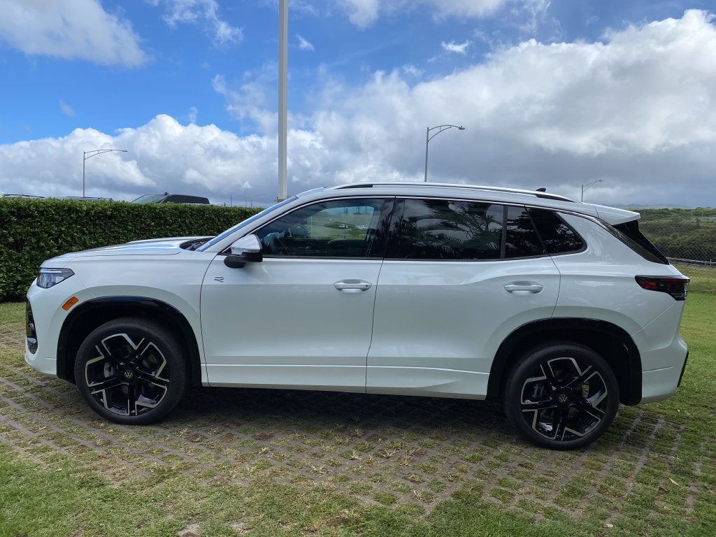 2026 Volkswagen Tiguan 2.0T SEL R-Line Turbo