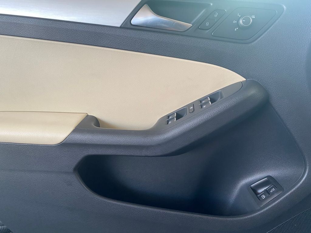 2015 Volkswagen Jetta Hybrid Base