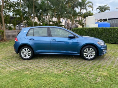 2020 Volkswagen Golf Base