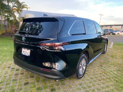 2024 Toyota Sienna Base