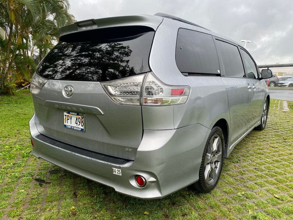 2018 Toyota Sienna Base