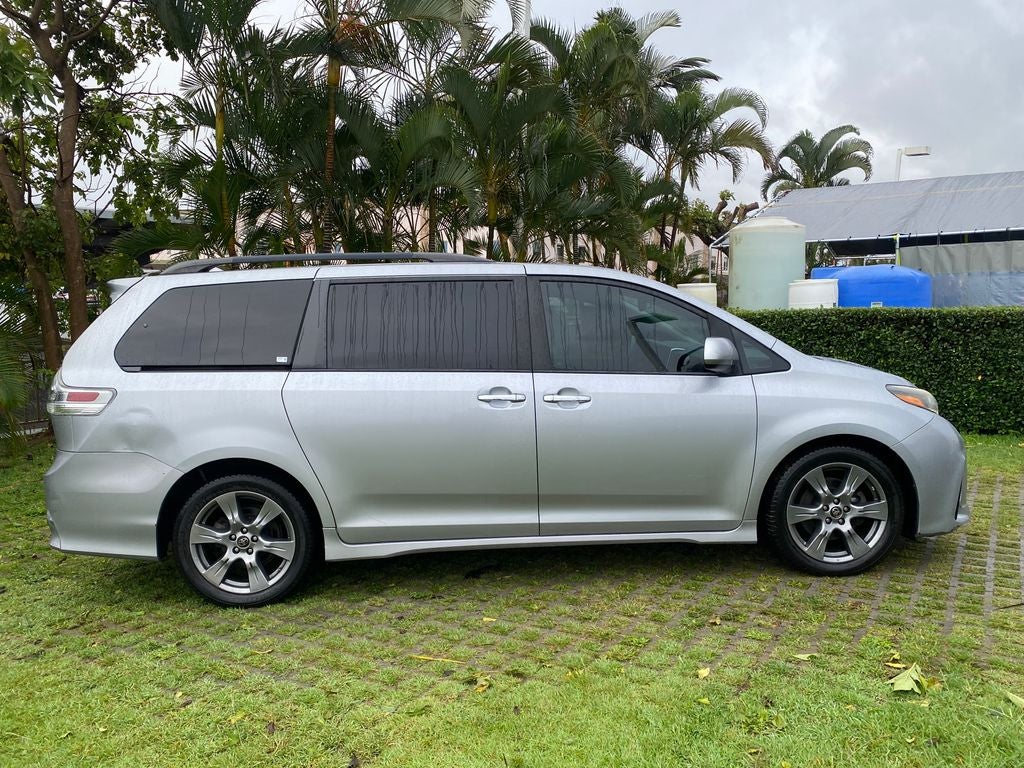 2018 Toyota Sienna Base