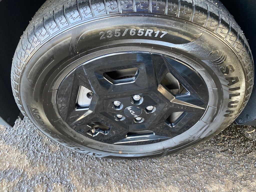 2025 Kia Carnival Base