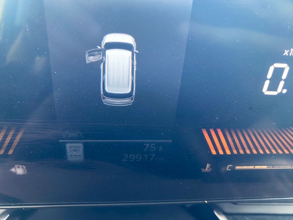 2025 Kia Carnival Base