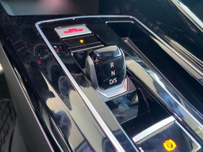 2026 Volkswagen Golf GTI 2.0T SE