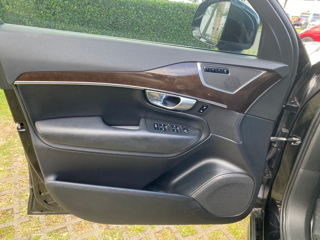 2017 Volvo XC90 Base