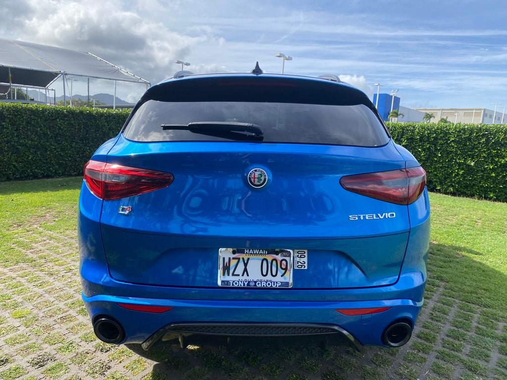 2022 Alfa Romeo Stelvio Base